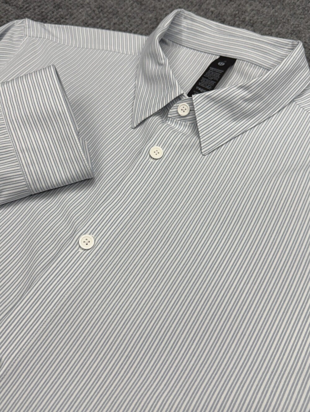 Lululemon New Venture Long Sleeve Button Up Shirt Mens XL Vertical Pin Striped
